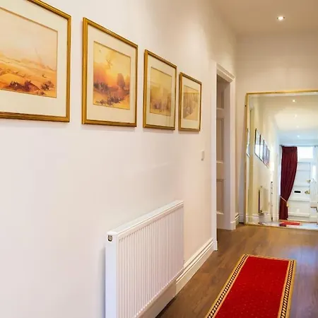 Greenmount Exquisite Apartment *